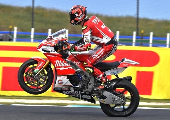 Lorenzo Savadori: “Sarebbe fantastico restare con Milwaukee e Aprilia” Lorenzo Savadori: “Sarebbe fantastico restare con Milwaukee e Aprilia”