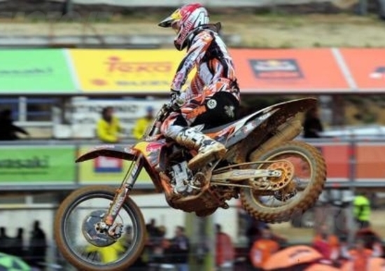 La prima zampata nelle qualifiche è di Musquin e Philippaerts La prima zampata nelle qualifiche è di Musquin e Philippaerts