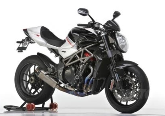 MV Agusta Corse presenta il kit Cannonball MV Agusta Corse presenta il kit Cannonball