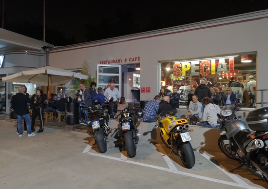 Il 6 cilindri Laverda da Special Mr. Martini Il 6 cilindri Laverda da Special Mr. Martini