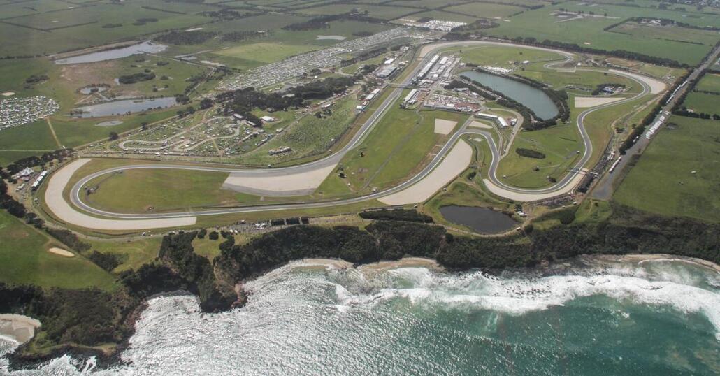 Moto Gp, in Australia vince Vinales. Sul podio Iannone e Dovizioso Moto Gp, in Australia vince Vinales. Sul podio Iannone e Dovizioso