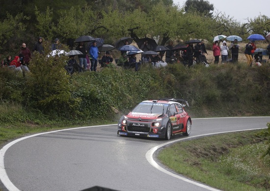 WRC 2018/Citroen. RallyRACC Catalunya 2. Sébastien Loeb, Gara incredibile: è terzo assoluto WRC 2018/Citroen. RallyRACC Catalunya 2. Sébastien Loeb, Gara incredibile: è terzo assoluto