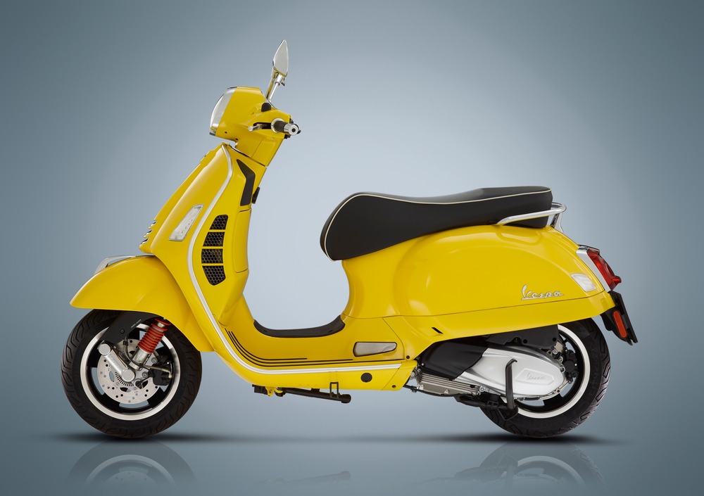 Vespa GTS 125 iget Super (2019), prezzo e scheda tecnica Moto.it