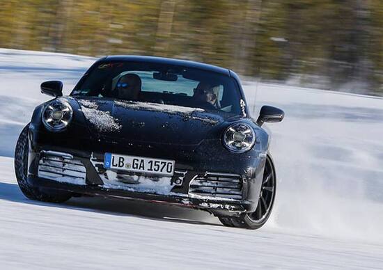 Porsche 911 992, la sportiva spremuta nei test Porsche 911 992, la sportiva spremuta nei test