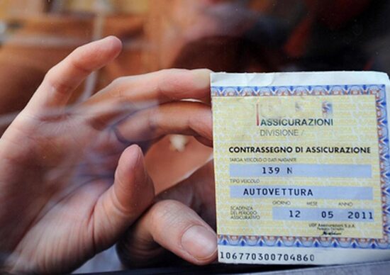 Manovra fiscale patente sospesa e multa doppia per chi evade RC Auto