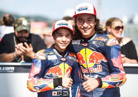 Nico Cereghini: “I fratelli del futuro?” Nico Cereghini: “I fratelli del futuro?”