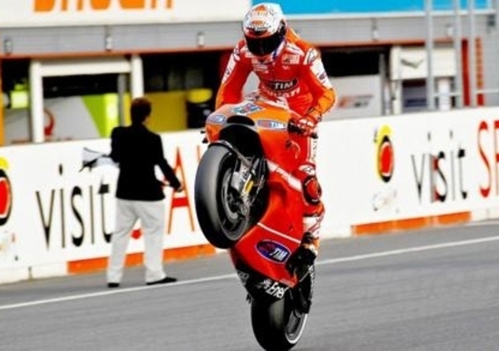 Stoner vince il GP di Motegi Stoner vince il GP di Motegi