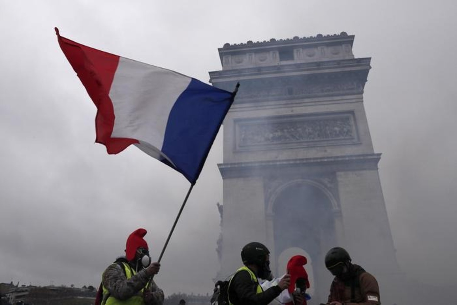 Gilet gialli, in Francia un terzo morto ad Arles
