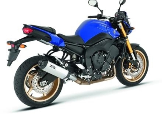 Remus: terminali Hexacone omologati per Yamaha FZ8 Remus: terminali Hexacone omologati per Yamaha FZ8