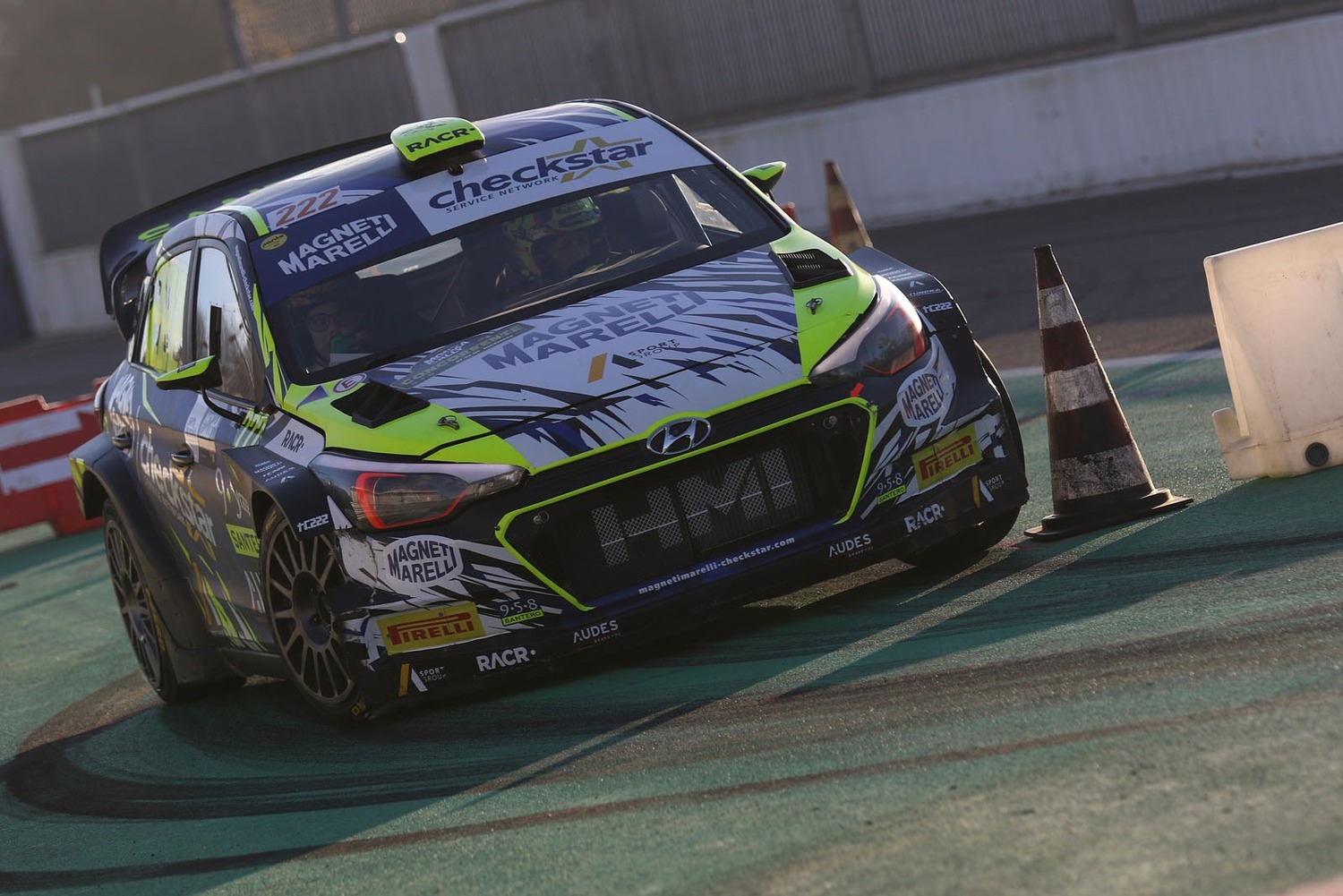 Monza Rally Show 2018: super Cairoli batte Rossi al Masters' Show