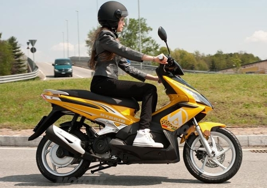 Aspes: due nuovi scooter ibridi e due biciclette a pedalata assistita Aspes: due nuovi scooter ibridi e due biciclette a pedalata assistita