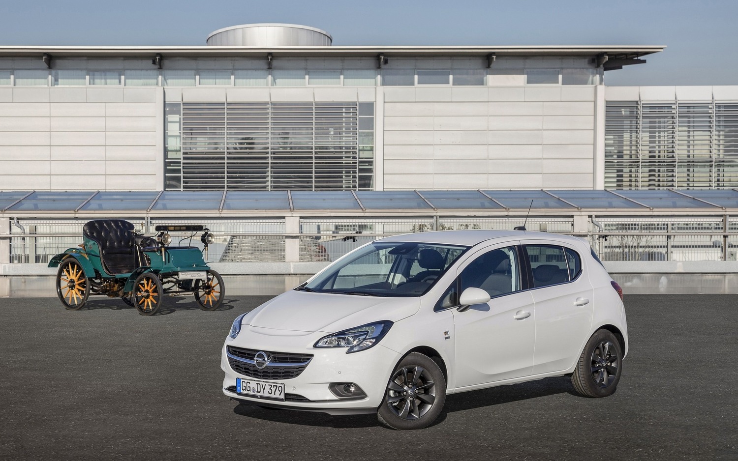 Opel Corsa, un'edizione speciale per i 120 anni del Marchio