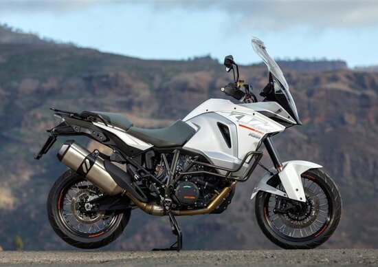 Richiamo KTM 1290 Super Adventure 2015 e 2016: serbatoio Richiamo KTM 1290 Super Adventure 2015 e 2016: serbatoio