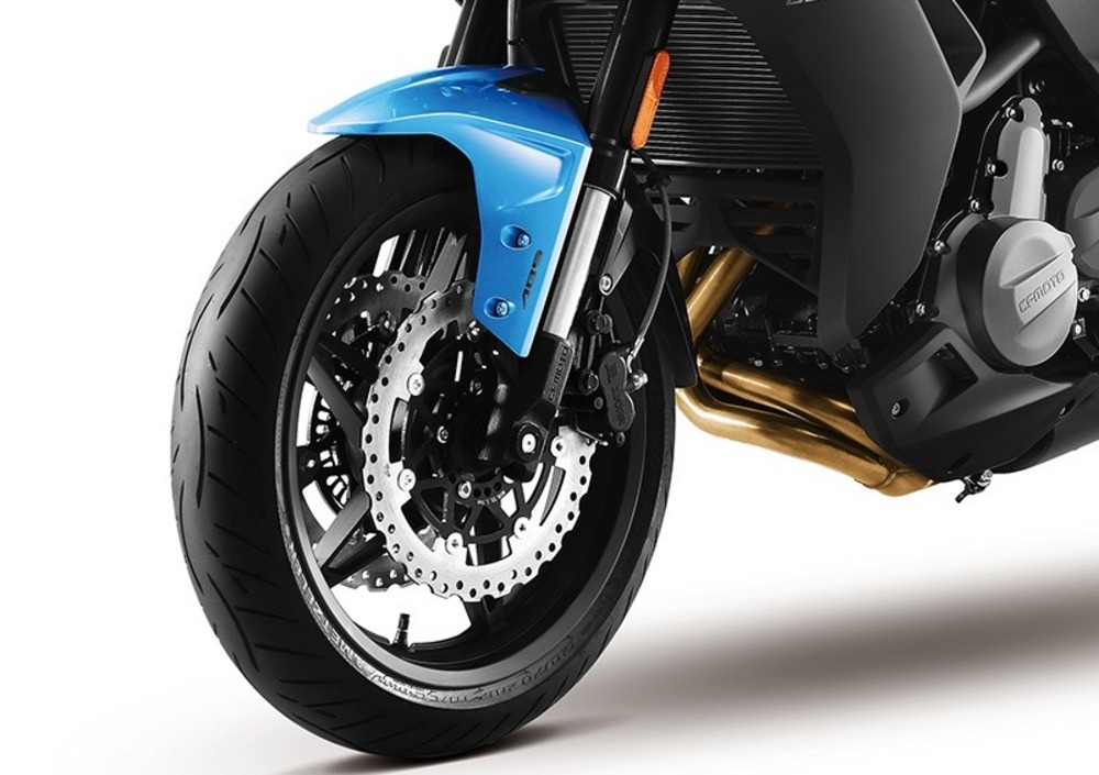 CF Moto 650 MT (2019), prezzo e scheda tecnica Moto.it CF Moto 650 MT (2019), prezzo e scheda tecnica Moto.it