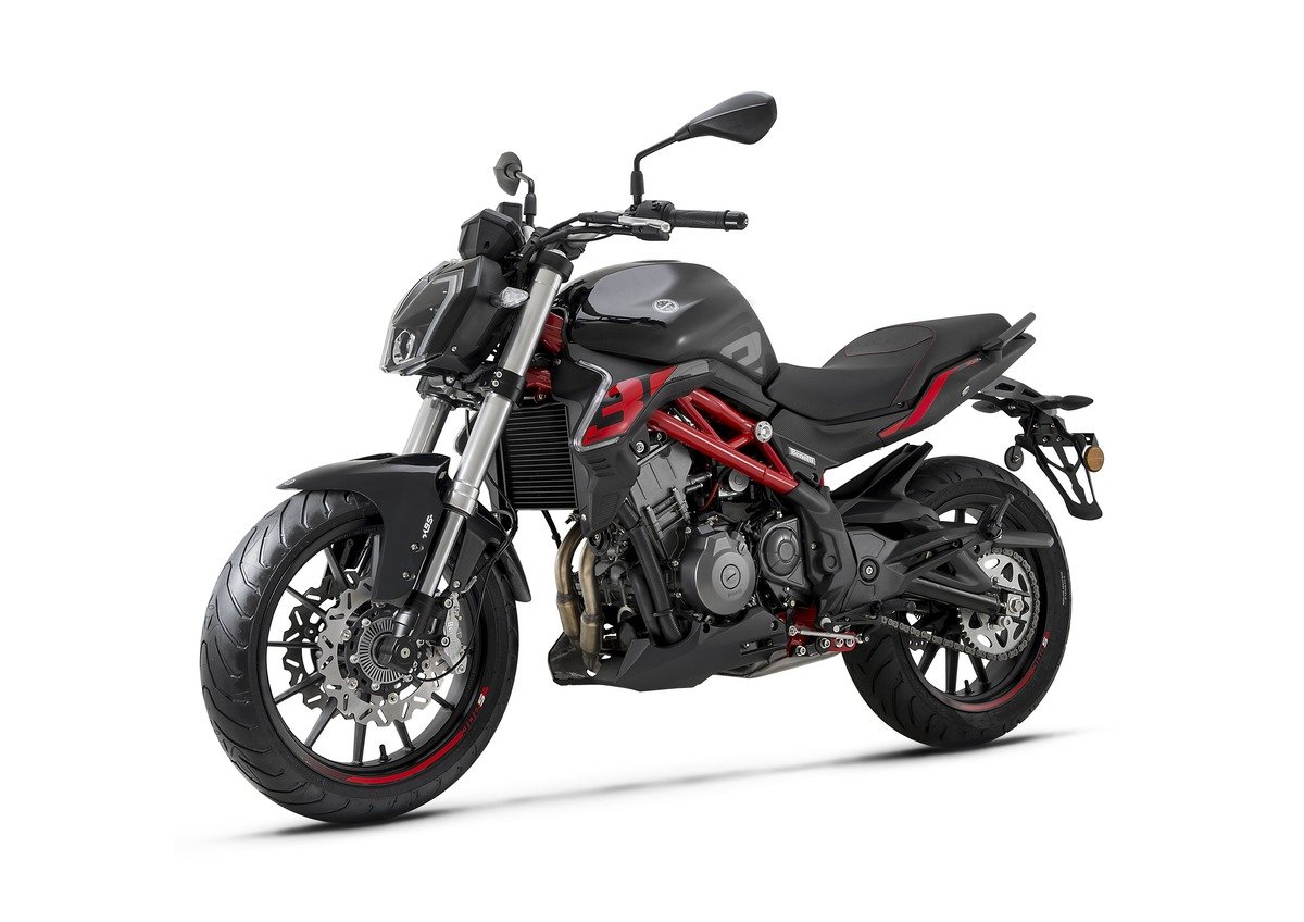 Benelli BN 302 2015 - Fiche moto - MOTOPLANETE