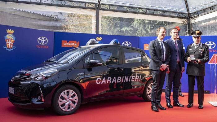 SCARICA SIRENA CARABINIERI DA