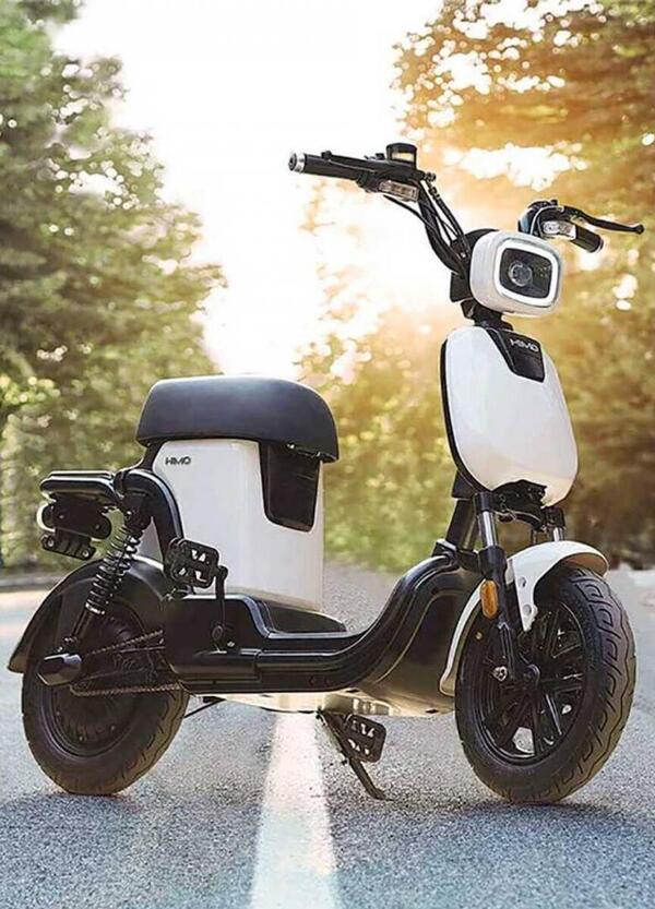Xiaomi HIMO T1, uno scooter travestito da eBike