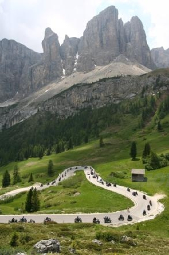 Yamaha Dolomiti Ride 2011 Yamaha Dolomiti Ride 2011