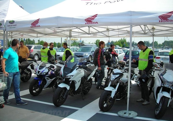 Tutti i demo ride del week-end. Scopri dove e quando Tutti i demo ride del week-end. Scopri dove e quando