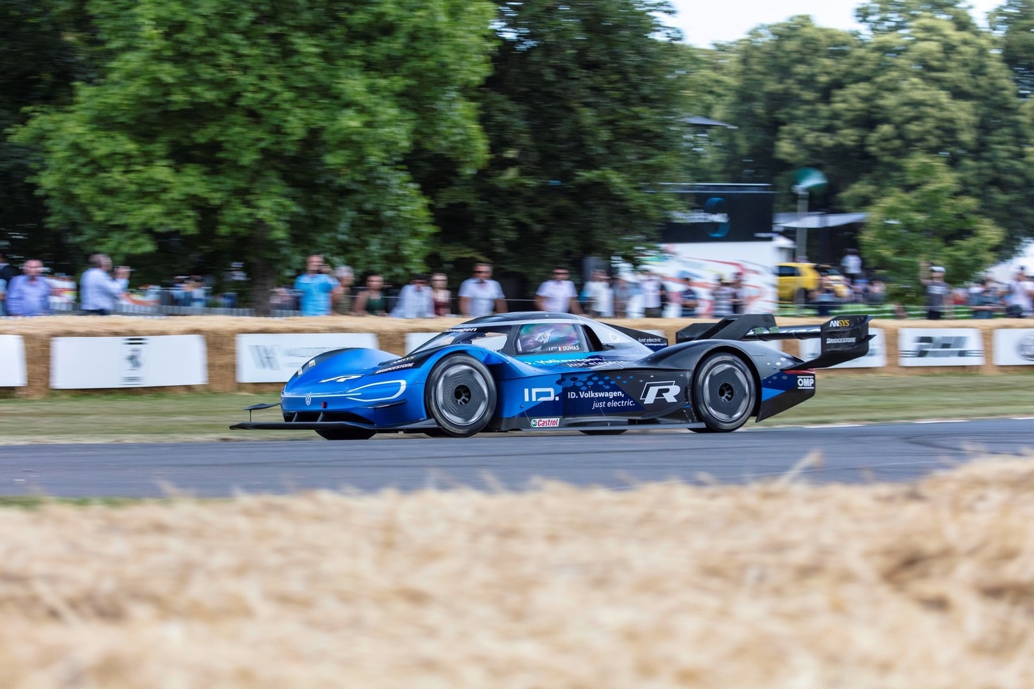 Volkswagen ID.R, è record a Goodwood