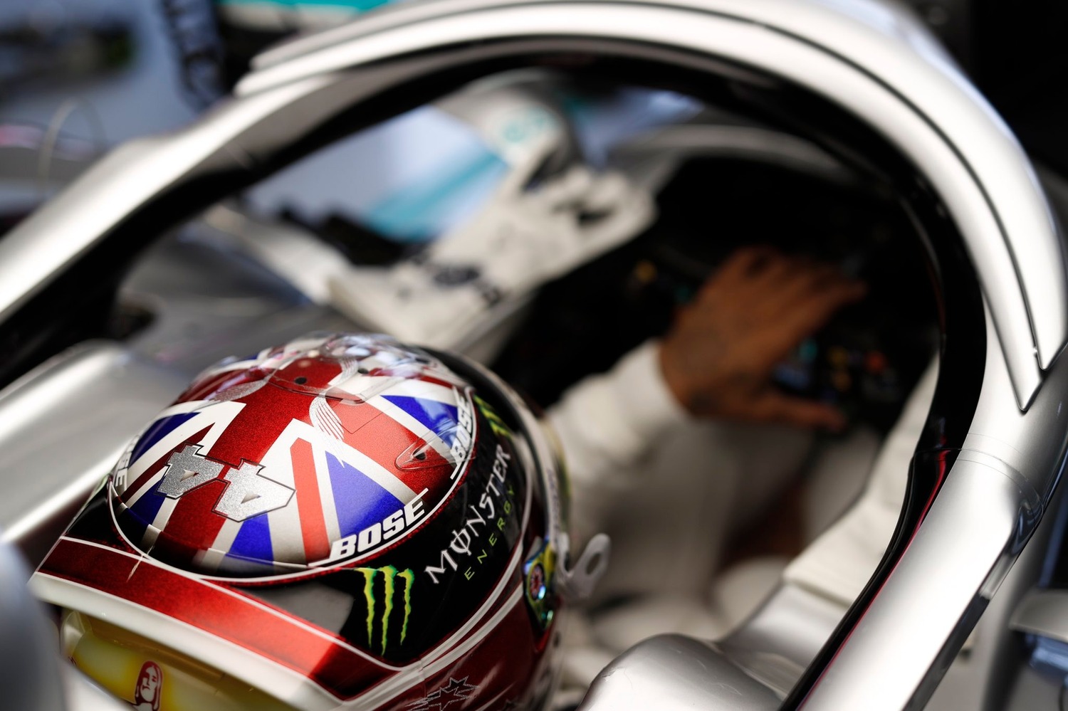 F1, GP Silverstone 2019, Hamilton: «Sono solo una ruota dell'ingranaggio»