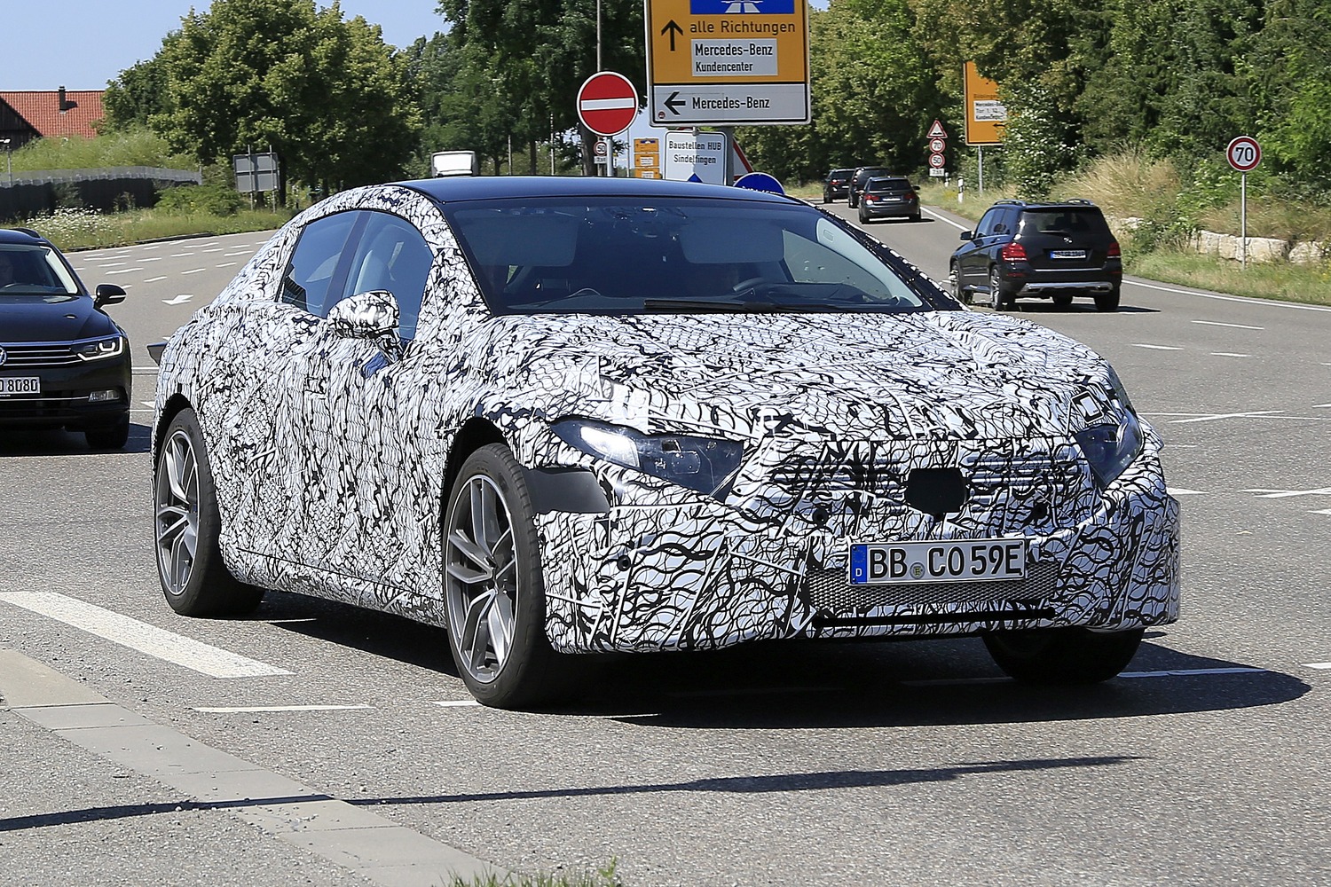 Mercedes EQS, le foto spia