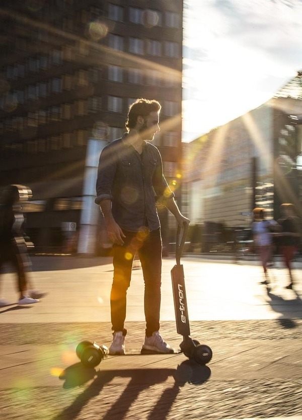 E-Tron Scooter, la risposta di Audi alla micromobilità elettrica