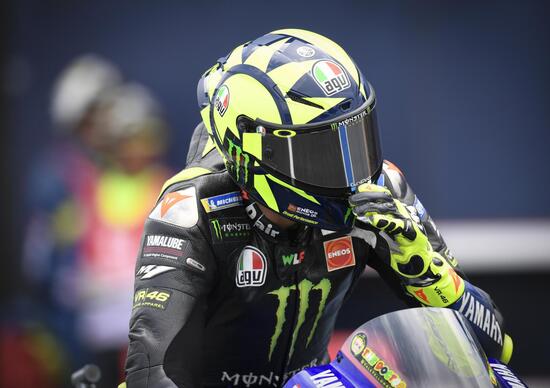 MotoGP in Thailandia. Valentino Rossi: La Yamaha non deve farsi scappare Quartararo MotoGP in Thailandia. Valentino Rossi: La Yamaha non deve farsi scappare Quartararo