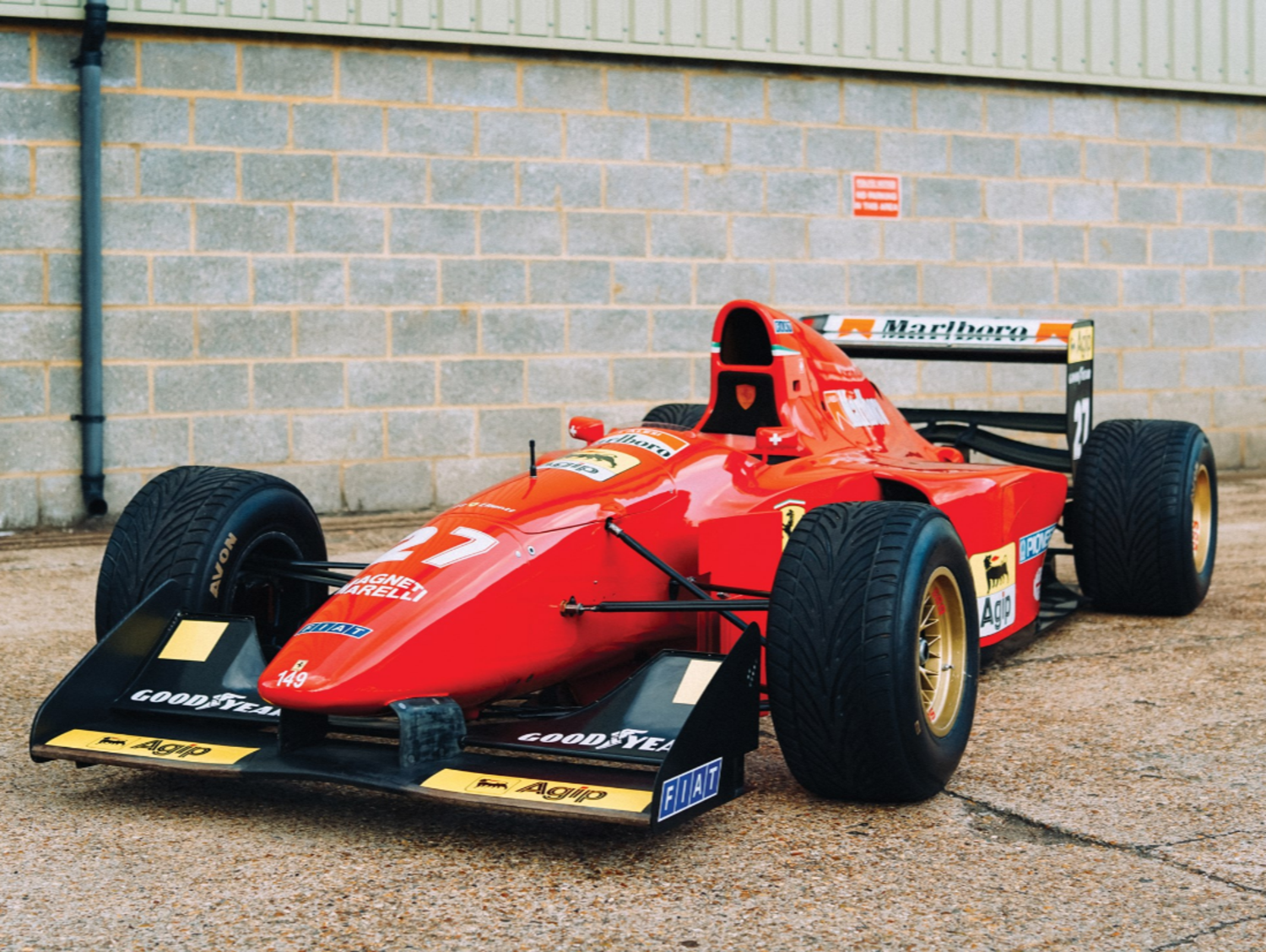 Ferrari 412 T1: l'auto con cui sono andati a podio Jean Alesi e Berger in F1 è all'asta