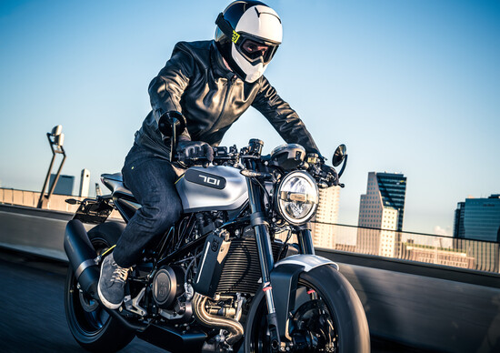 Husqvarna: le naked 401 e 701 ad un prezzo incredibile! Husqvarna: le naked 401 e 701 ad un prezzo incredibile!