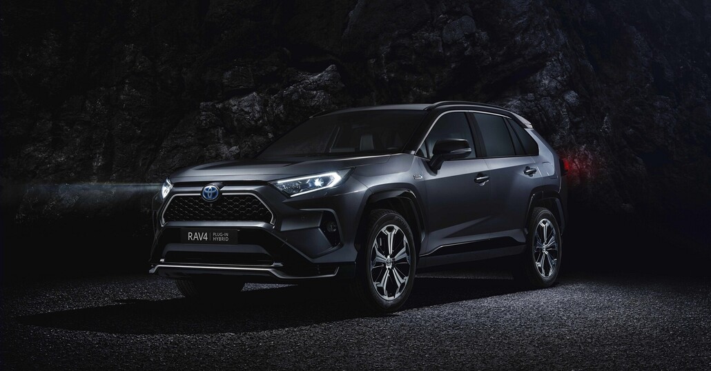 Toyota RAV4 plug-in Hybrid: 306 CV e 60 km in elettrico