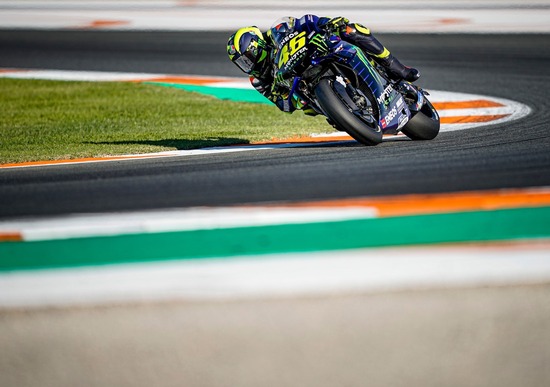 Test MotoGP Valencia, Rossi: Più veloci di come abbiamo iniziato Test MotoGP Valencia, Rossi: Più veloci di come abbiamo iniziato