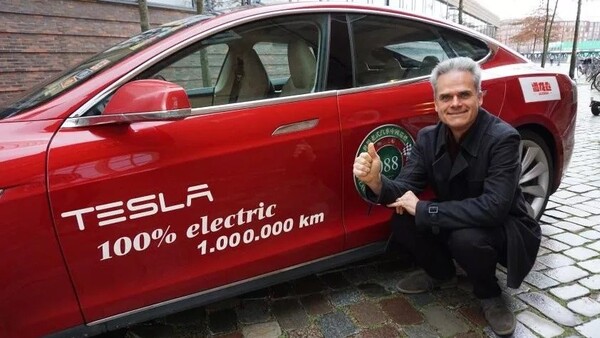 Tesla Model 1 Million Km Davvero Fattibile Per Un Apostolo