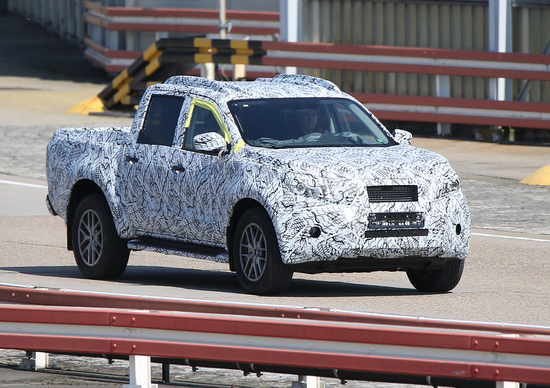 Mercedes pick-up, eccolo in anteprima. Si chiamerà Classe X? Mercedes pick-up, eccolo in anteprima. Si chiamerà Classe X?