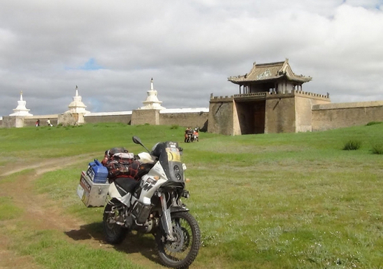 Dall’Italia alla Mongolia Dall’Italia alla Mongolia