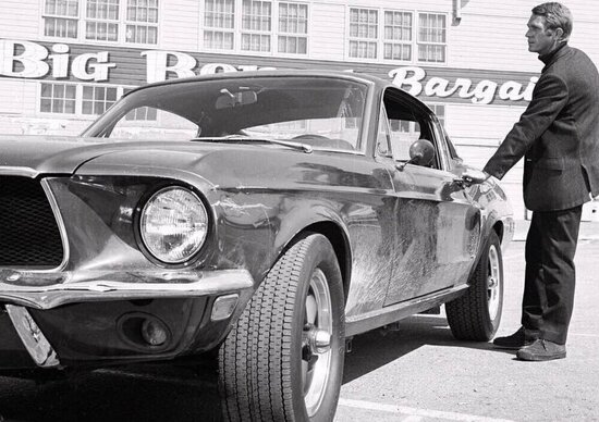 Ford Mustang Bullitt di Steve McQueen: venduta all'asta per 3,7 milioni di dollari Ford Mustang Bullitt di Steve McQueen: venduta all'asta per 3,7 milioni di dollari