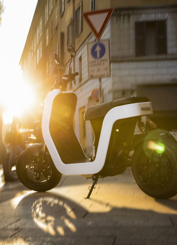 ME Scooter e Mr. Martini insieme allinsegna del design