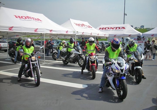 Tutti i demo ride del week-end. Scopri dove e quando Tutti i demo ride del week-end. Scopri dove e quando