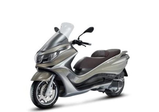 Piaggio X10. 125, 350 e 500: ecco i prezzi Piaggio X10. 125, 350 e 500: ecco i prezzi