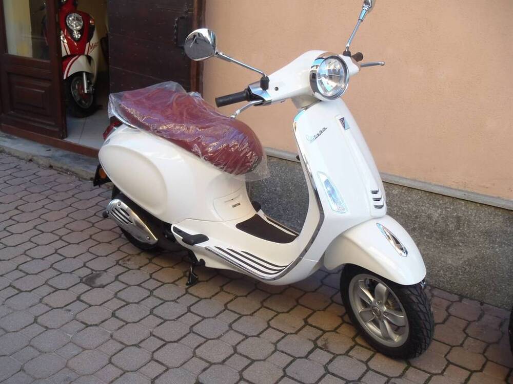 Vendo Vespa Primavera 50 2T (2014 17) nuova a Montebelluna (codice 6362147) Moto.it