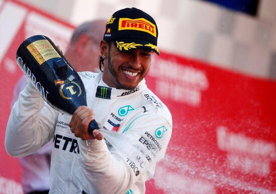 Formula 1: Lewis Hamilton, leader e trascinatore Formula 1: Lewis Hamilton, leader e trascinatore