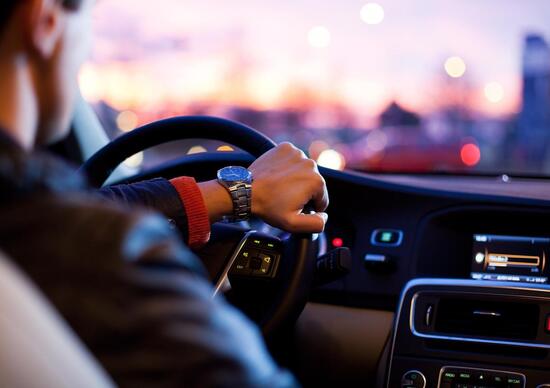 I migliori kit vivavoce per la propria auto I migliori kit vivavoce per la propria auto