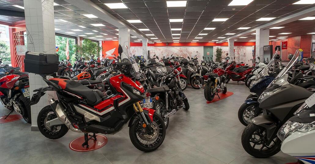 L'usato moto vola a giugno. In aumento anche le radiazioni