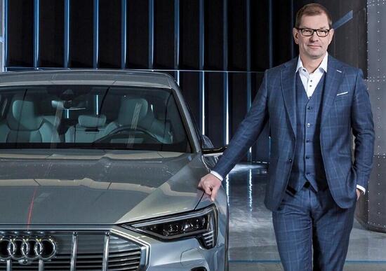 Elettrico e guida autonoma per uscire dalla crisi. Ma Audi ammette: “Tesla è avanti” Elettrico e guida autonoma per uscire dalla crisi. Ma Audi ammette: “Tesla è avanti”