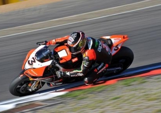 Biaggi vince Gara 1 al Nürburgring Biaggi vince Gara 1 al Nürburgring