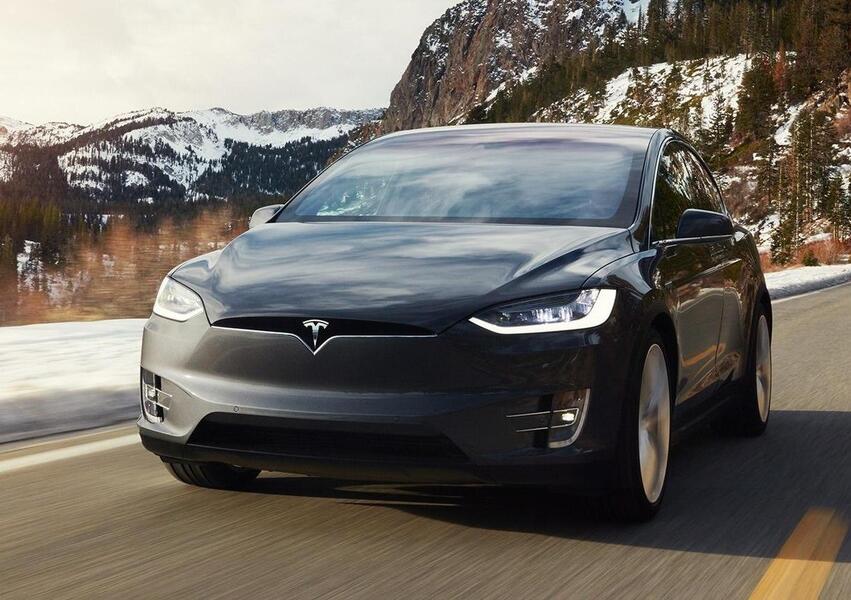 Tesla Model X Model X 100kWh Dual Motor (02/2017 12/2019) prezzo e scheda tecnica Automoto.it