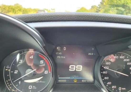 L’Alfa Romeo Giulia che zittisce tutti: 400.000 Km e mai una noia L’Alfa Romeo Giulia che zittisce tutti: 400.000 Km e mai una noia