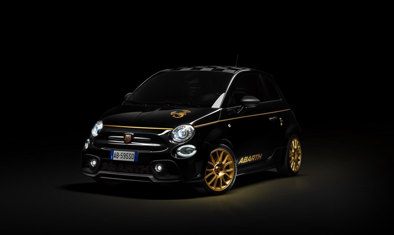 Abarth 595 Scorpioneoro, lo stile è vintage