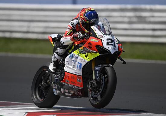 SBK. Rinaldi ancora primo nelle FP2 ad Aragon SBK. Rinaldi ancora primo nelle FP2 ad Aragon