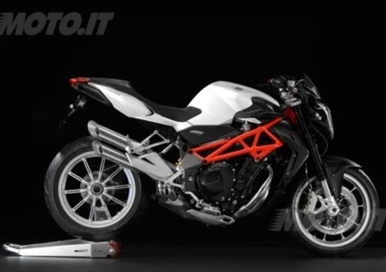 MV Agusta Brutale 4 cilindri 2013 MV Agusta Brutale 4 cilindri 2013